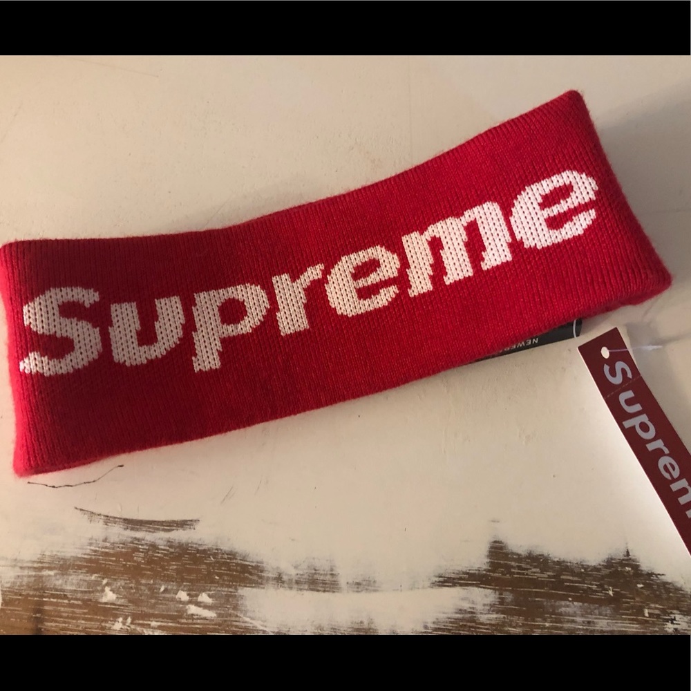SUPREME HEADBAND new with tags